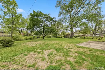 2100 Argo Drive, Florissant, MO 63031 - Photo 27