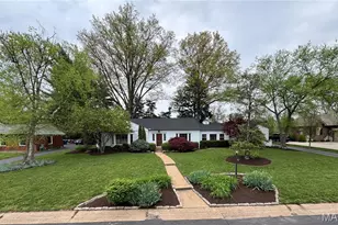 9053 Saranac Dr, Richmond Heights, MO 63117 - Photo 1