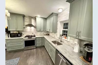 9053 Saranac Drive, Richmond Heights, MO 63117 - Photo 5