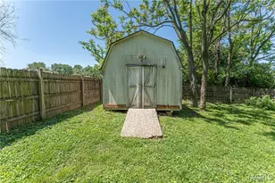 2239 Wismer Ave, Overland, MO 63114 - Photo 29