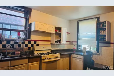 4054 S Spring Avenue, Saint Louis, MO 63116 - Photo 15