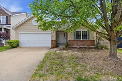 330 Hunters Heights Drive, Eureka, MO 63025 - Photo 1