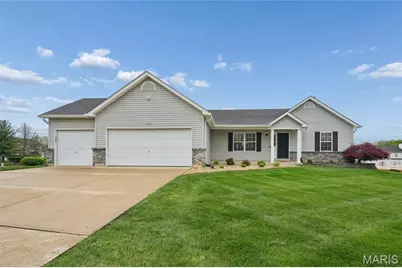 158 Royalwood Place Court, Lake Saint Louis, MO 63367 - Photo 1