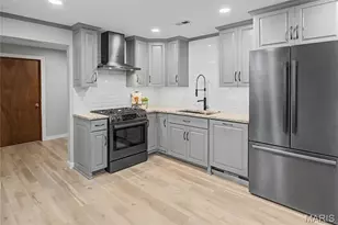 135 Binghampton Dr, Jackson, MO 63755 - Photo 9