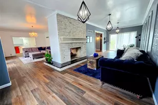 2009 Crescent Dr, Hannibal, MO 63401 - Photo 11