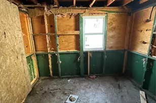 10117 Earl Dr, Saint Louis, MO 63136 - Photo 7