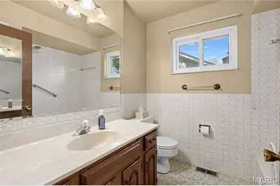 560 Blossomheath Drive, Unincorporated, MO 63125 - Photo 17