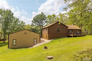 1837 Lamplite Estate, Saint Clair, MO 63077 - Photo 3