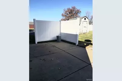 13 N Service Road, Saint Peters, MO 63376 - Photo 31