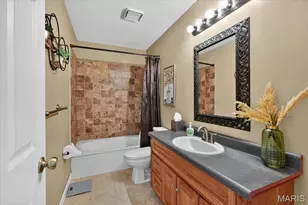 15327 Grantley Dr, Chesterfield, MO 63017 - Photo 43