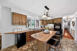 250 Quindaro Dr, Florissant, MO 63034 - Photo 9