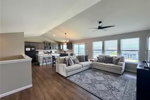 360 Birchwood Dr, Moscow Mills, MO 63362 - Photo 7