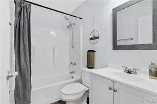 1058 Sugar Creek Ct, Saint Peters, MO 63376 - Photo 9