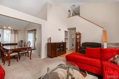 4647 Robbins Grove Drive, Florissant, MO 63034 - Photo 9