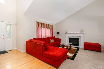 4647 Robbins Grove Drive, Florissant, MO 63034 - Photo 7