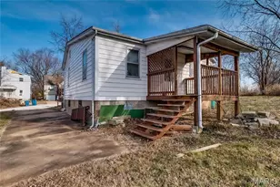 256 Coburg Dr, Saint Louis, MO 63137 - Photo 3