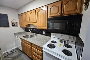 5271 Cedarstone Ct, Mehlville, MO 63129 - Photo 5