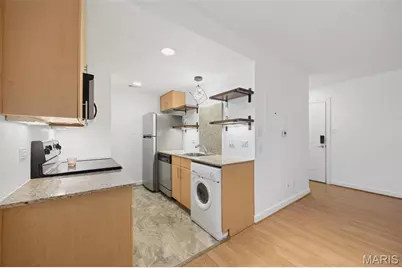 5696 Kingsbury Avenue #102, Saint Louis, MO 63112 - Photo 5