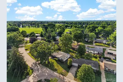 3255 Classic Drive, Florissant, MO 63033 - Photo 29