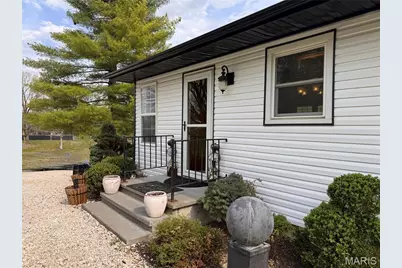 415 S 11th Street, Louisiana, MO 63353 - Photo 7