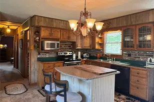 415 S 11th St, Louisiana, MO 63353 - Photo 11