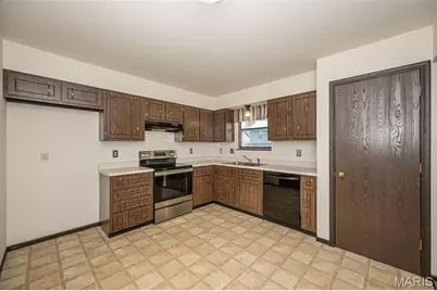 4216 Elkhart Lake Road, Saint Charles, MO 63304 - Photo 13