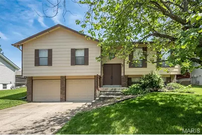 4216 Elkhart Lake Road, Saint Charles, MO 63304 - Photo 1