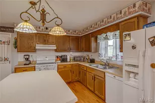 3327 Burton Rd, Farmington, MO 63640 - Photo 9