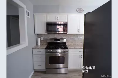 6783 Kenwood Drive, Northwoods, MO 63121 - Photo 5