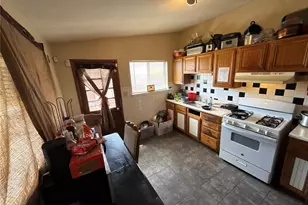 3413 St Henry Ln, Bel-Ridge, MO 63121 - Photo 7