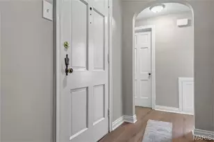 7536 Oxford Dr, Saint Louis, MO 63105 - Photo 3