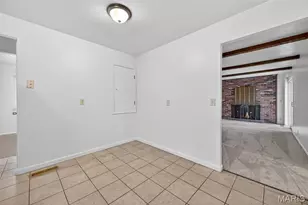 2560 Woodsage Dr, Florissant, MO 63033 - Photo 15