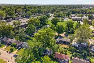 1133 N Geyer Rd, Kirkwood, MO 63122 - Photo 27