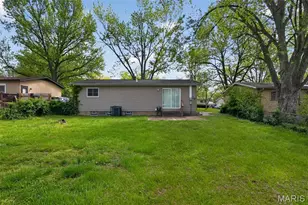 253 Elmdale Dr, Ferguson, MO 63135 - Photo 29