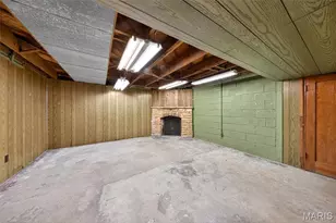 8125 Halifax Dr, Clayton, MO 63105 - Photo 27