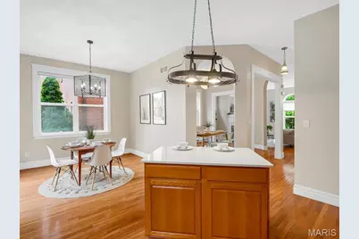 4037 McRee Avenue, Saint Louis, MO 63110 - Photo 9