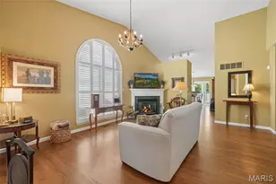 806 Whispering Village Cir, Ballwin, MO 63021 - Photo 3