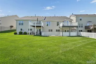 806 Whispering Village Cir, Ballwin, MO 63021 - Photo 19