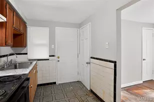 8151 Underhill Dr, Saint Louis, MO 63114 - Photo 11