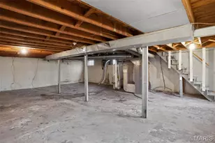 8151 Underhill Dr, Saint Louis, MO 63114 - Photo 23