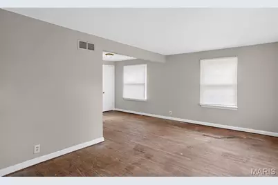 8151 Underhill Drive, Saint Louis, MO 63114 - Photo 9