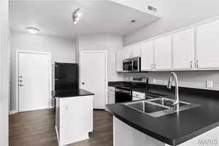 200 S Kirkwood Rd, Saint Louis, MO 63122 - Photo 5