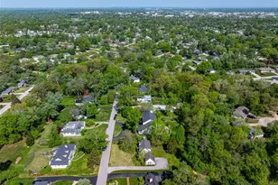 908 Woodshire Ln + Lot A, Creve Coeur, MO 63141 - Photo 19
