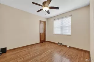 705 Bella Villa Dr, Bella Villa, MO 63125 - Photo 11