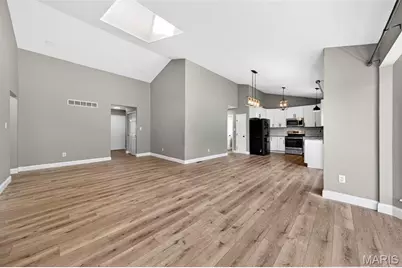 549 Rancho Lane, Florissant, MO 63031 - Photo 25
