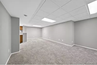 549 Rancho Lane, Florissant, MO 63031 - Photo 35
