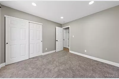 549 Rancho Lane, Florissant, MO 63031 - Photo 21