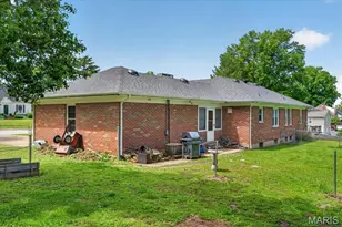 1311 E 3rd St, Washington, MO 63090 - Photo 41