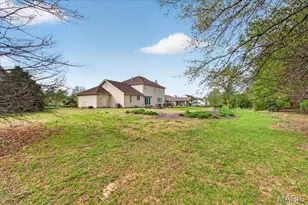 5527 Hennsley Cir, Weldon Spring, MO 63304 - Photo 23