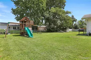 1684 Kew Gardens Dr, Florissant, MO 63031 - Photo 15